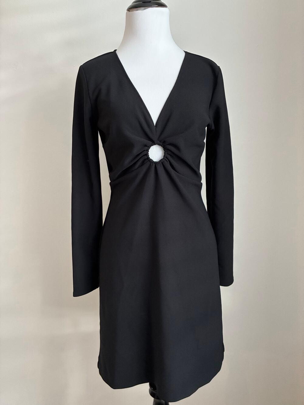 Abercrombie Fitch Womens M Black Long Sleeve Mini Dress Cutout Ring Front